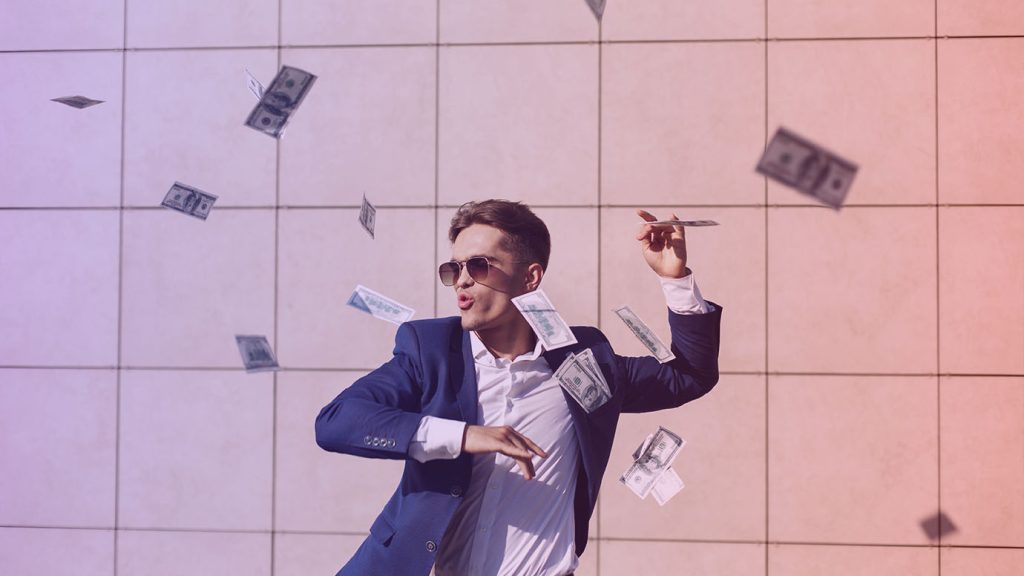 make money on YouTube when verified